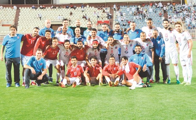 لاعبو الكويت قبل انطلاق اللقاء﻿