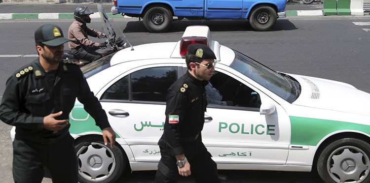 ايران تعتقل مسؤولا في وزارة الثقافة بسبب الرقص في مكان عام