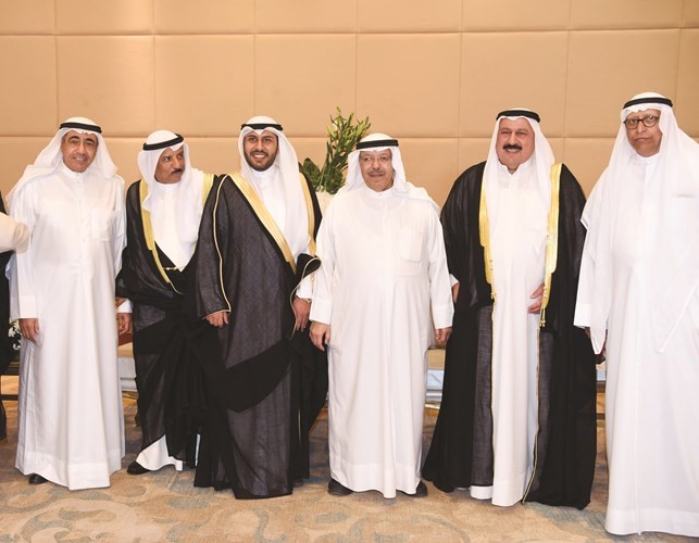 د.احمد علي الجسار وعلي الفوزان يباركان﻿