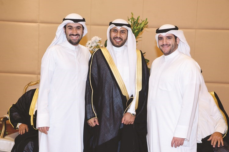 محمد الخالدي وثنيان الغانم مع المعرس فهد الجسار﻿