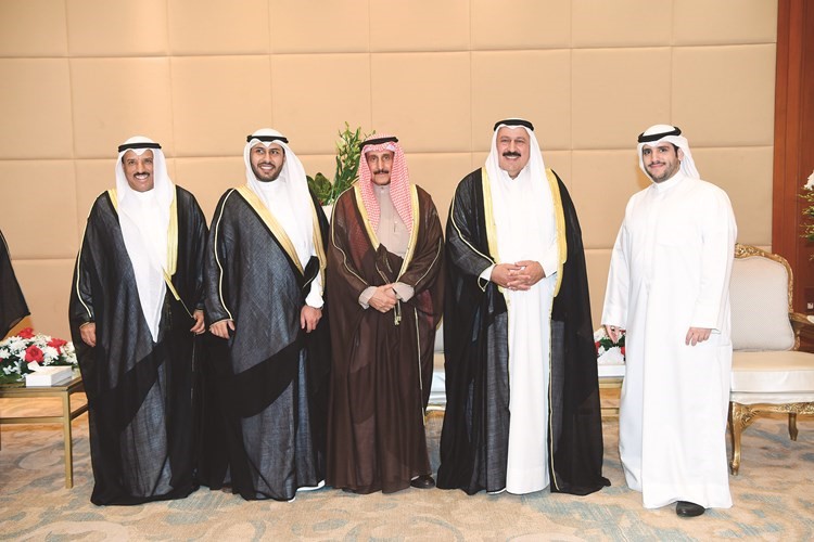 الشيخ د.ابراهيم الدعيج مباركا	(ريليش كومار)﻿