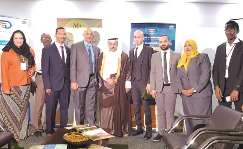مشاري المرشاد متوسطا فريق العمل بالسودان ﻿