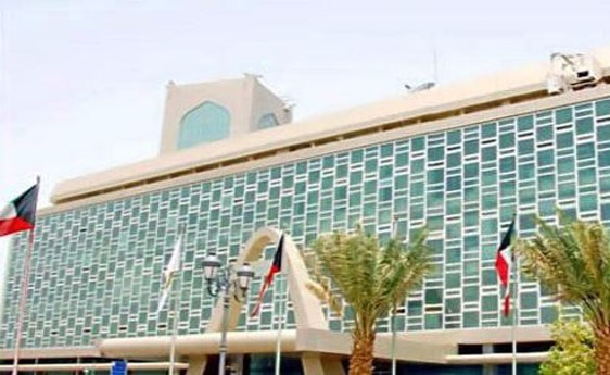 تسليم موقع المدن العمالية جنوب الجهراء للبلدية