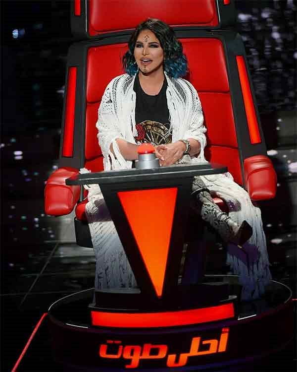 بالصور.. أحلام ترد بطريقتها الخاصة على منتقدي إطلالتها في The Voice
