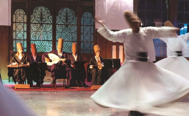 «قصر العرين» يقدم عروضاً مميزة لضيوفه من الكويت خلال رمضان
