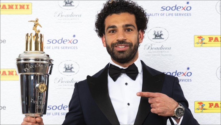الرئيس المصري يُهنئ محمد صلاح: فخور به وبكل مصري يرفع اسم مصر عالياً
