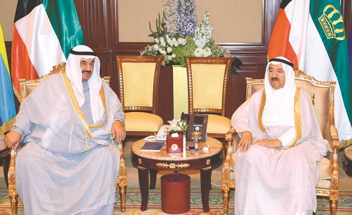 صاحب السمو الأمير الشيخ صباح الأحمد مستقبلا سمو الشيخ ناصر المحمد﻿