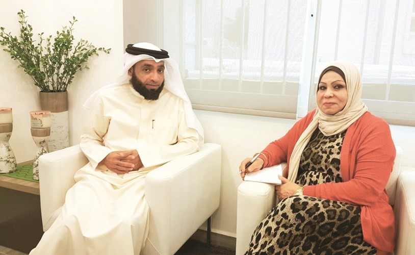 سالم الحمر يتحدث للزميلة ليلى الشافعي ﻿