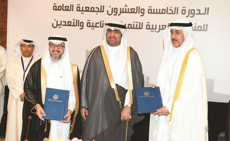  الروضان يشهد تبادل توقيع اتفاقيات التعاون﻿