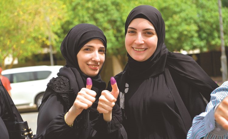 فرحة بعد الاقتراع﻿