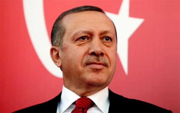 أردوغان وقع وثيقة ترشحه للانتخابات الرئاسية المبكرة
