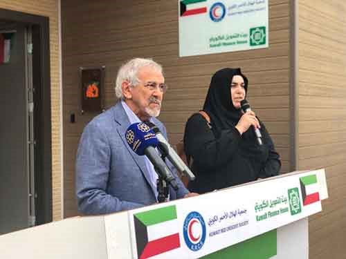الهلال الاحمر يفتتح مشروع لعوائل الأيتام السوريين في (غازي عنتاب) التركية