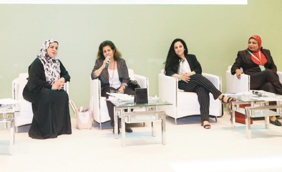 الدعاس تتوسط ذيبان وصالح وبومنيجل في الندوة﻿