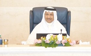 سمو رئيس مجلس الوزراء الشيخ جابر المبارك مترئسا اجتماع المجلس﻿
