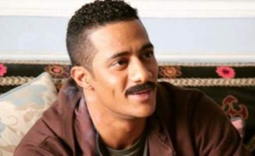 صورة.. محمد رمضان يحتضن ابنته خلال الاستحمام