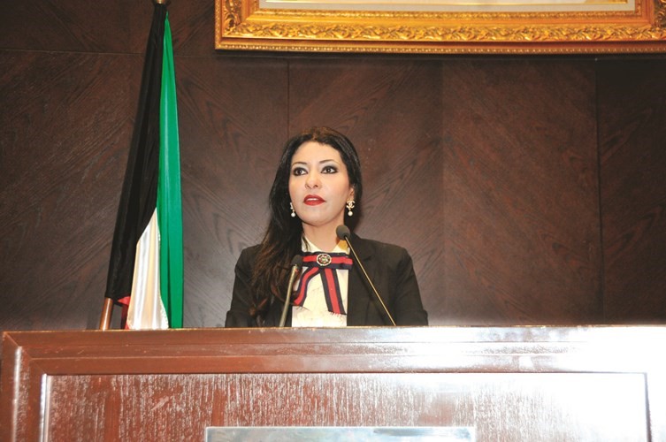 فاطمة الحسينان﻿