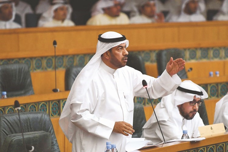 علي الدقباسي معارضا الاستجواب﻿