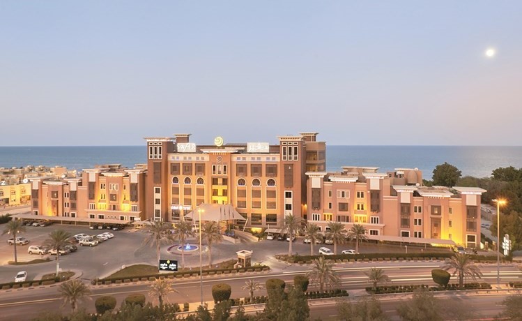 «سفير الفنطاس» يقدم عروض شهر رمضان في الخيمة الملكية الجديدة للشركات والمجموعات والعائلات