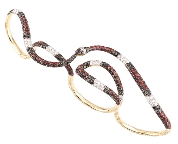 GUCCI تطرح مجموعة مجوهرات OUROBOROS الجديدة
