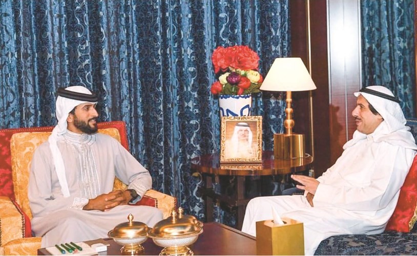 السفير الشيخ عزام الصباح مستقبلا ممثل العاهل البحريني للاعمال الخيرية الشيخ ناصر بن حمد آل خليفة﻿