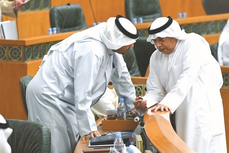 الشيخ خالد الجراح وأنس الصالح﻿