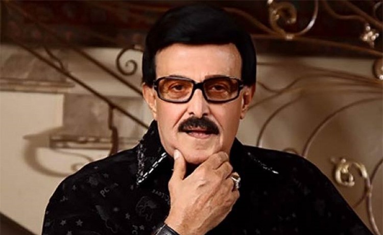 بالفيديو.. سمير غانم يشارك ابنتيه دنيا وإيمي غناء هذه الأغنية