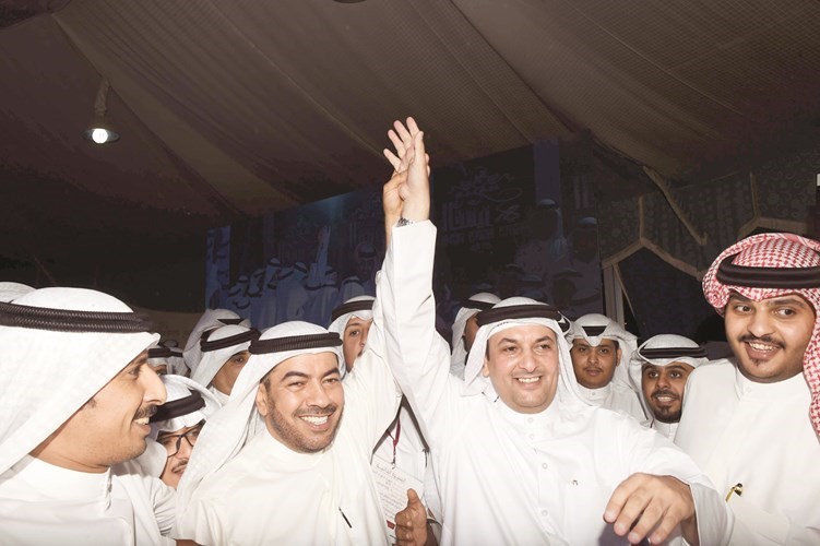 النائب علي الدقباسي ودعم لمرشح الدائرة السادسة فهيد المويزري﻿
