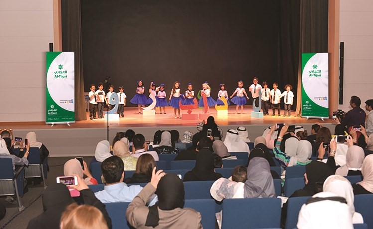 جانب من العرض المسرحي﻿