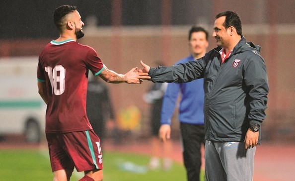 ادارة نادي النصر تقرر استمرار المدرب ظاهر العدوانى مع المحترفين﻿