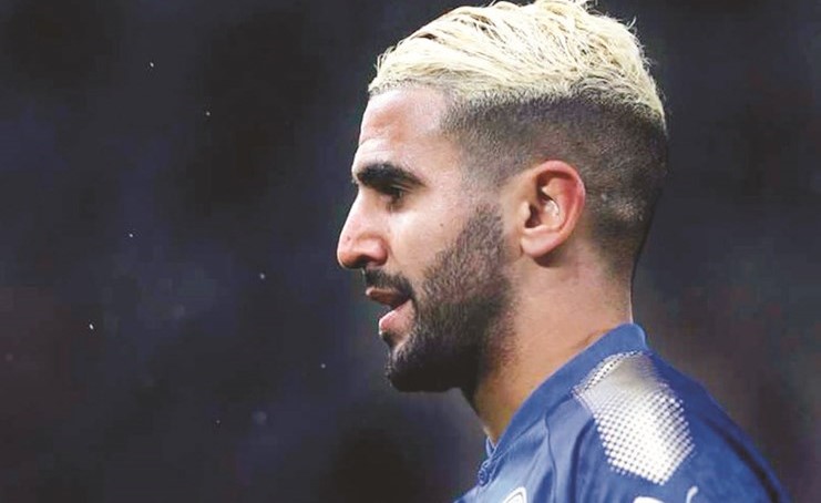 محرز يتجاهل البطل