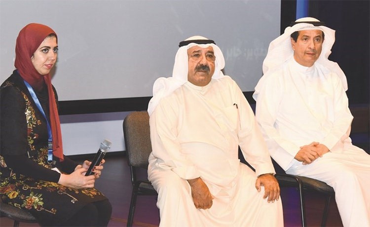الشيخ ناصر صباح الأحمد والمستشار د.يوسف الابرهيم خلال اللقاء﻿