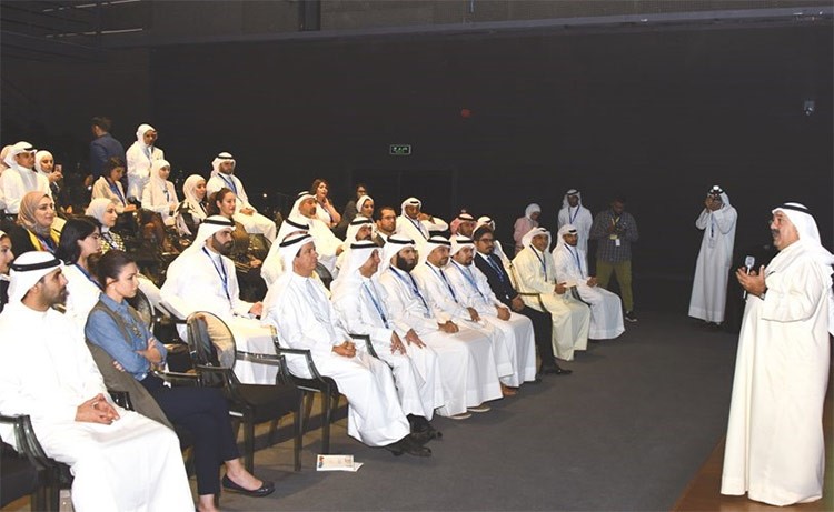 الشيخ ناصر صباح الأحمد متحدثا للحضور ﻿