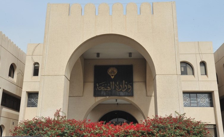 عسكر: ما مدى قيام «الصحة» بدورها في ترقية أداء المؤسسات الطبية؟
