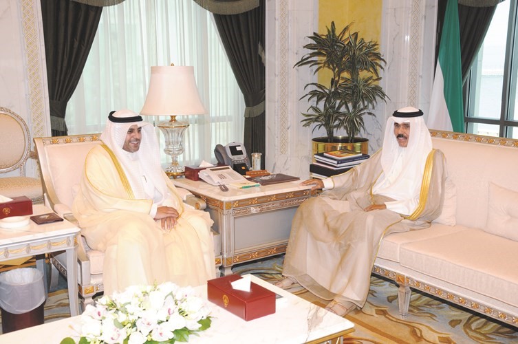 سمو ولي العهد الشيخ نواف الأحمد مستقبلا محمد الجبري ﻿
