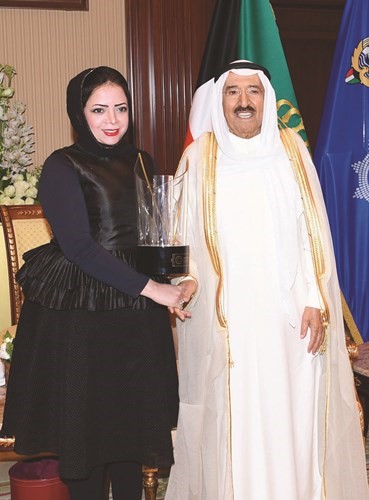 بالفيدو.. الأمير استقبل عدداً من الشباب المتميزين: إحرازكم الجوائز في المنافسات الدولية يمثل دافعاً للشباب برفعهم راية الوطن في المحافل الدولية