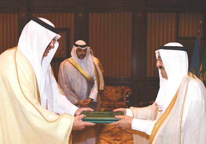 بالفيدو.. الأمير استقبل عدداً من الشباب المتميزين: إحرازكم الجوائز في المنافسات الدولية يمثل دافعاً للشباب برفعهم راية الوطن في المحافل الدولية