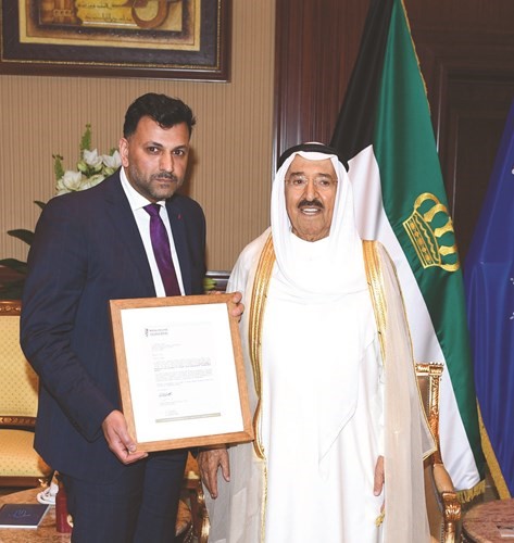سمو الامير مع د.ميثم حسين﻿