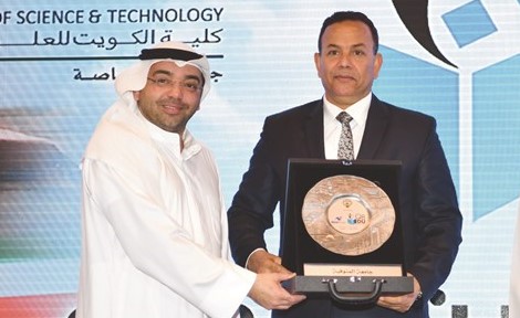تكريم رئيس جامعة المنوفية د.معوض الخولي﻿