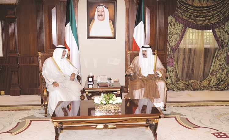 سمو نائب الأمير وولي العهد الشيخ نواف مستقبلا الشيخ د.محمد الصباح ﻿