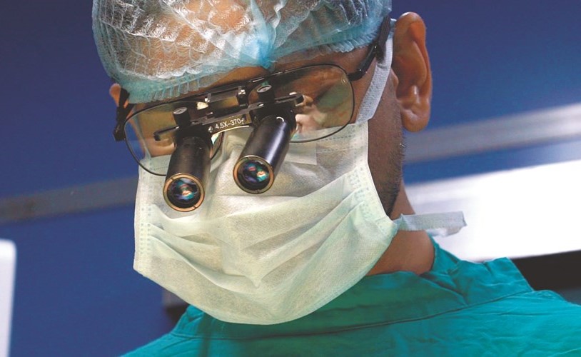 بالفيديو.. عجائب الهند.. مستشفى متنقل على سكة الحديد!