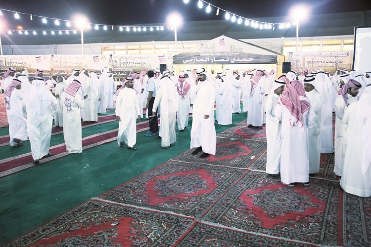 جانب من الحضور في المقر الانتخابي ﻿