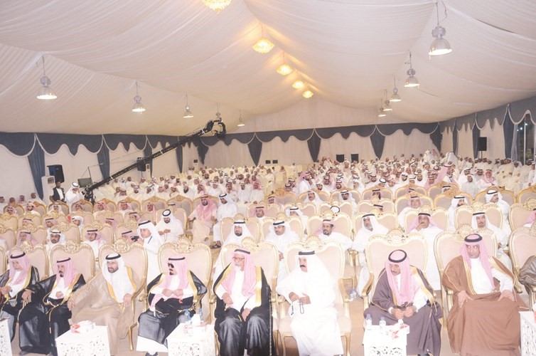 حضور غفير في مقر الظفيري ﻿