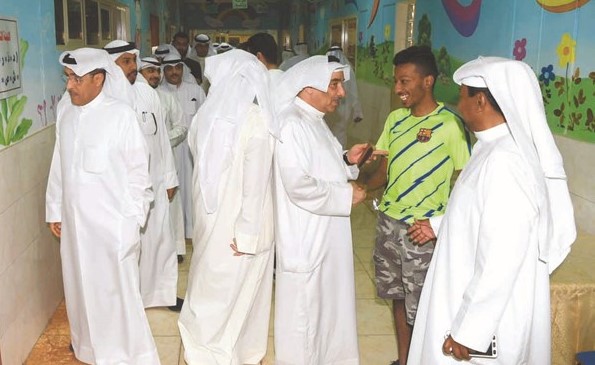 جانب من عملية التصويت ﻿
