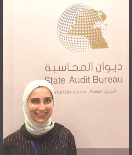محمد اليوسف ودلال رجب يتقدمان الحضور 1﻿