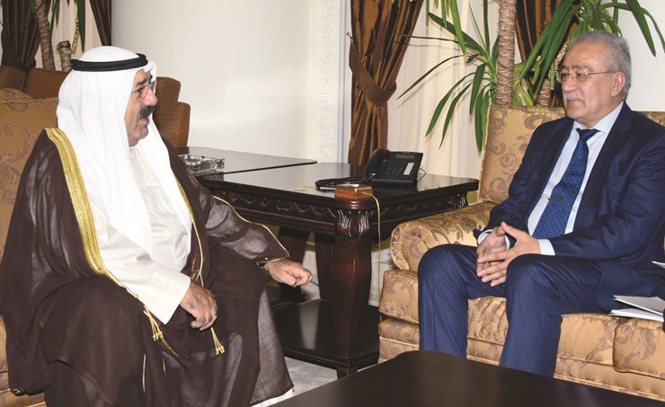 الشيخ ناصر صباح الأحمد مستقبلا مبعوث رئيس أوزبكستان ﻿