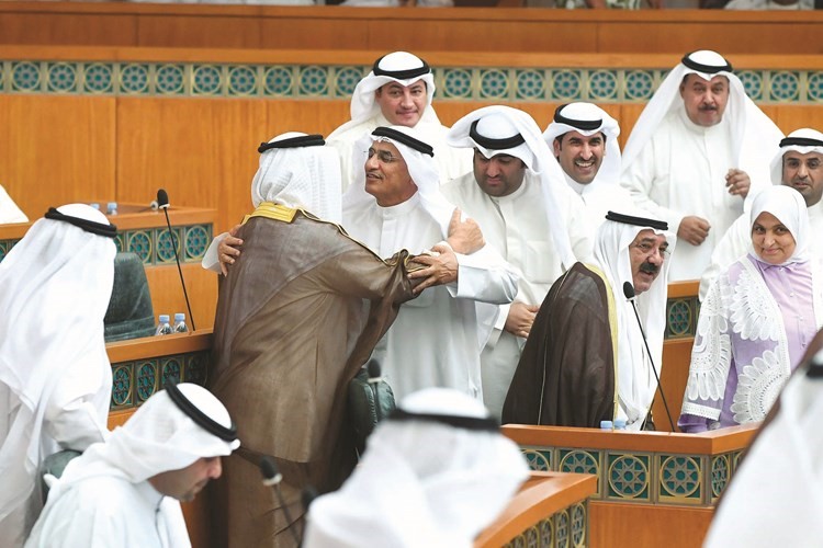 سمو الشيخ جابر المبارك وم.بخيت الرشيدي والشيخ ناصر صباح الأحمد وهند الصبيح بعد تجديد الثقة﻿