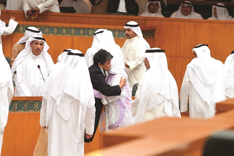 هند الصبيح وصفاء الهاشم بعد تجديد الثقة﻿