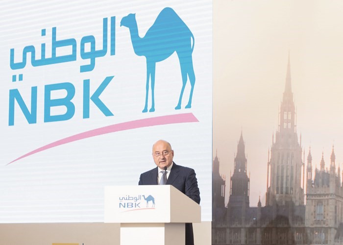فوزي الدجاني خلال الندوة﻿