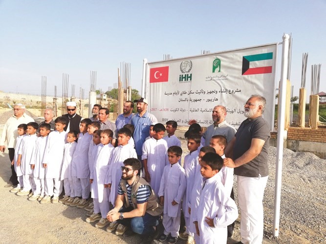 الهيئة الخيرية تدشن 3 قرى نموذجية ومجمعاً تعليمياً في باكستان