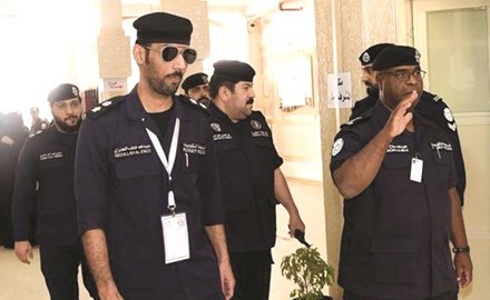 العميد عبد الله سفاح يحيي قوة مديرية الأمن عقب انتهاء الحملة ﻿
